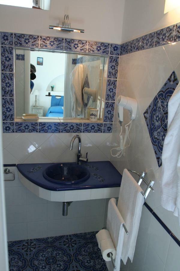 Villa La Ginestra Panarea Exterior foto
